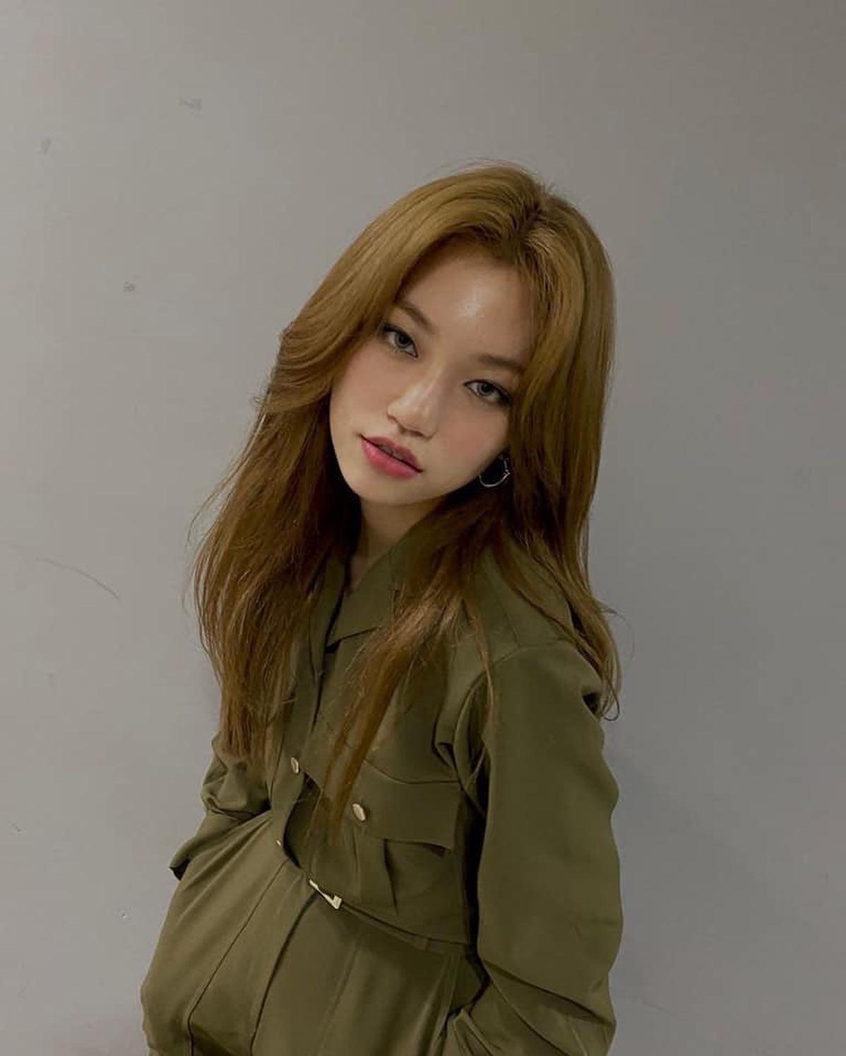 나 언니땜에 탈색뽐뿌와,,🥺 이미지8