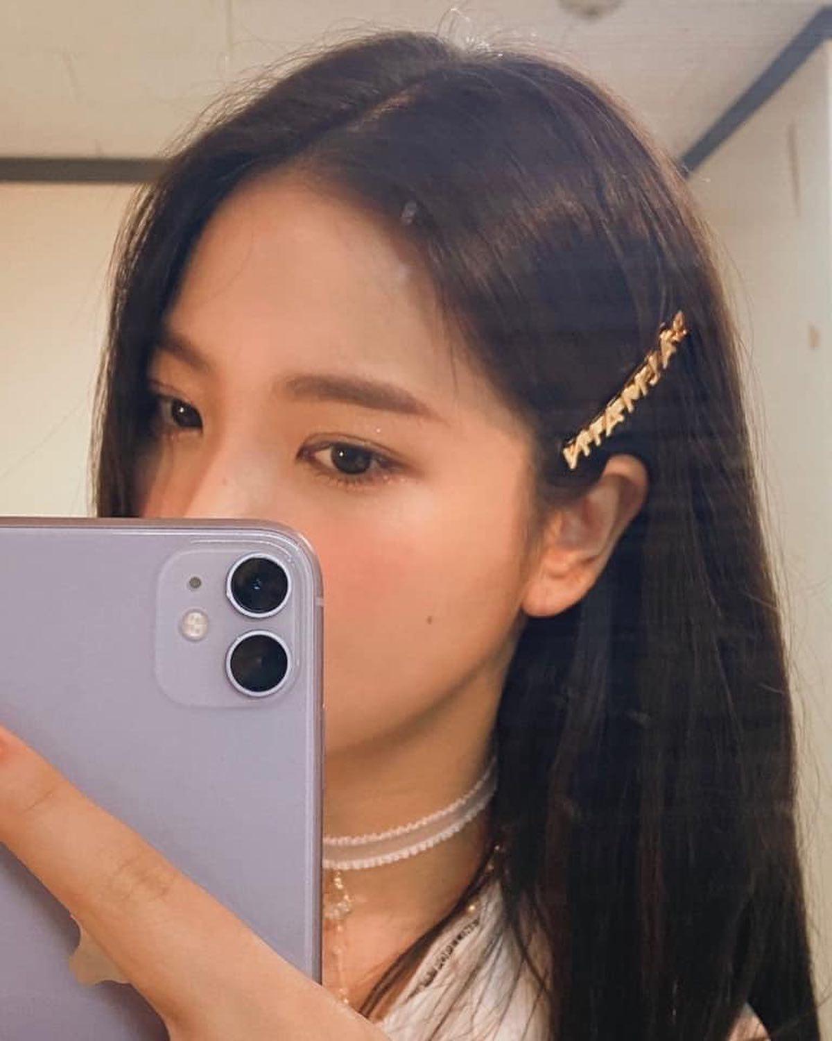 가볍게 삔하나 달아주기😉💘 이미지