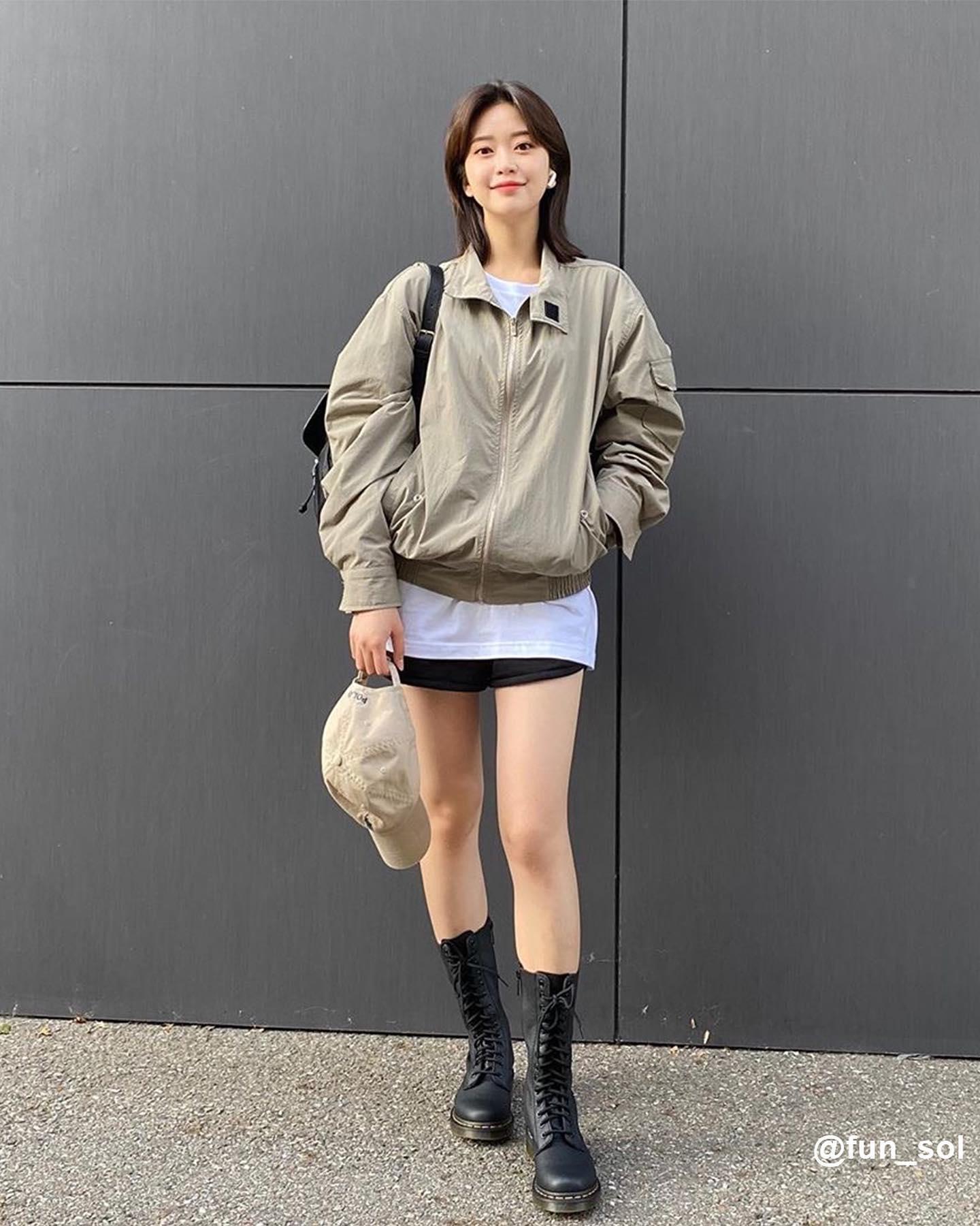 가을 부츠 스타일링🔥 선두주자 닥터마틴으로 힙한 코디🖤 #광고 #닥터마틴 #drmartens 이미지