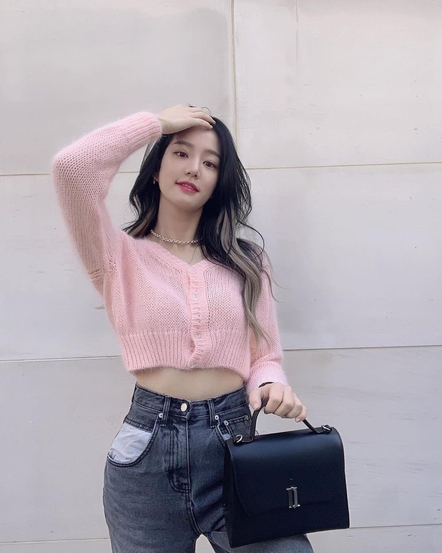 이유비 언니룩🌹🖤 @따라해! 이미지