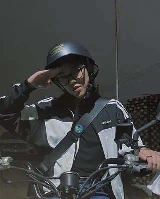 가볍게 트랙자켓 걸치기🏁 이미지