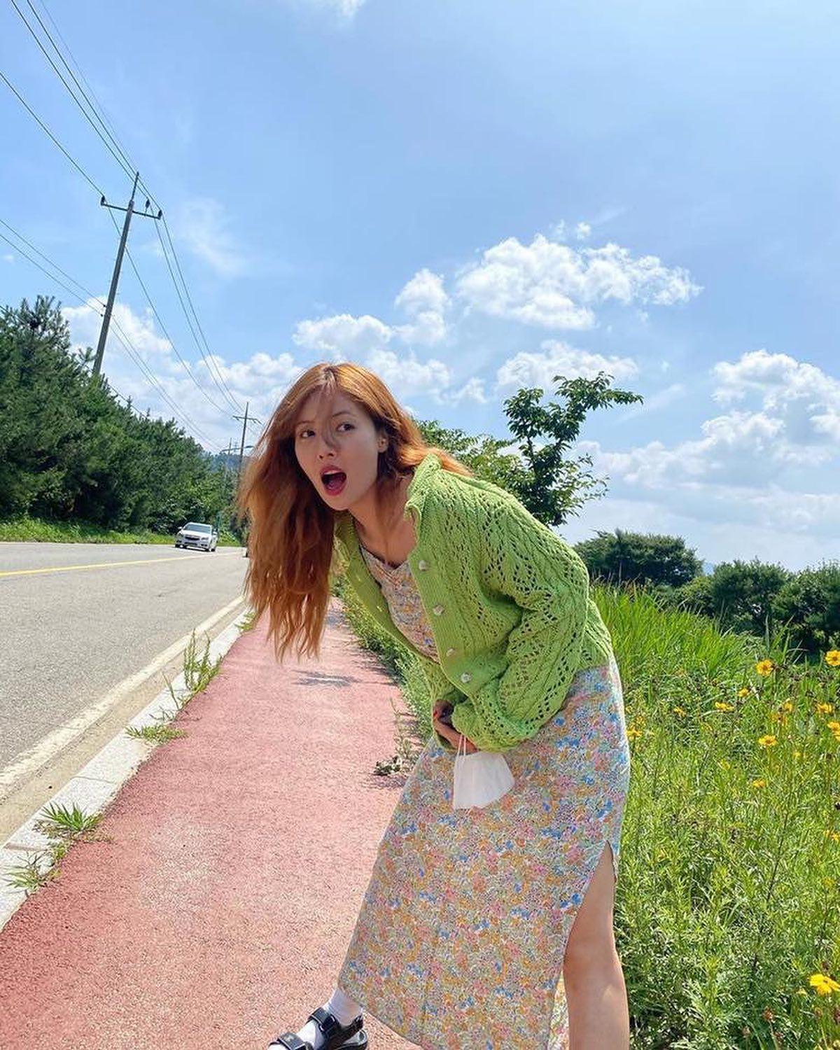 니트에 롱치마로 가을느낌🍂 이미지