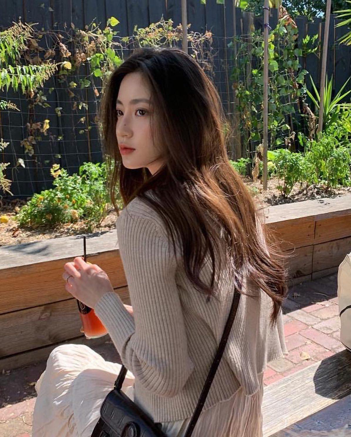 니트에 롱치마로 가을느낌🍂 이미지