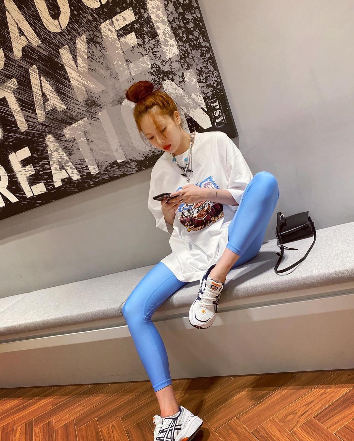 모든 룩에 소화되는🧡러닝화룩 이미지3