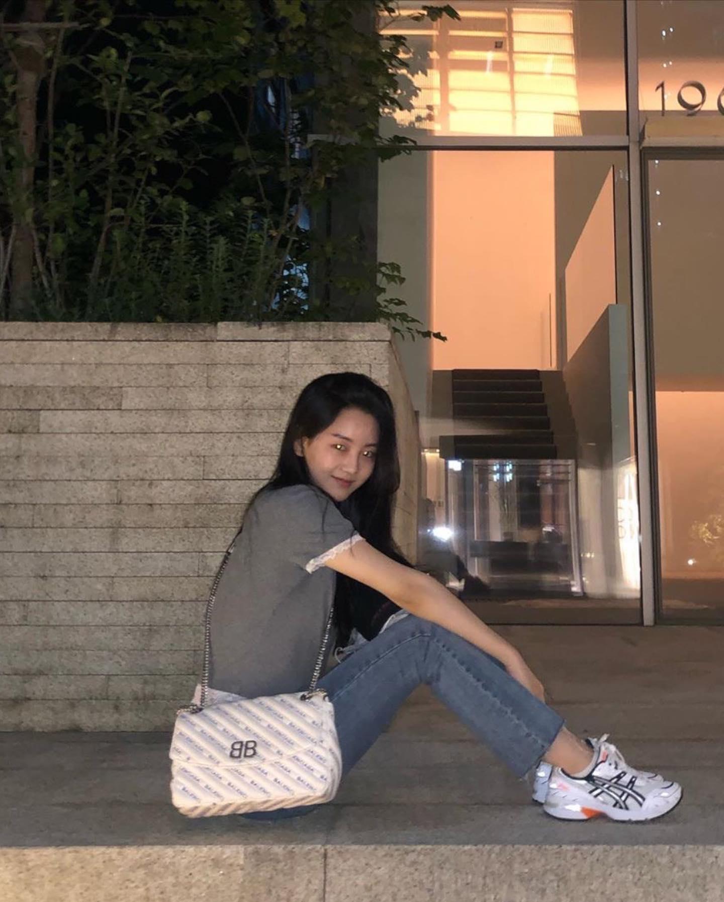 모든 룩에 소화되는🧡러닝화룩 이미지6