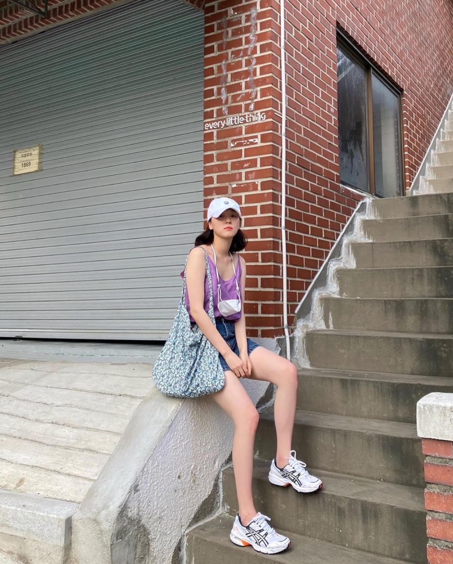 모든 룩에 소화되는🧡러닝화룩 이미지7