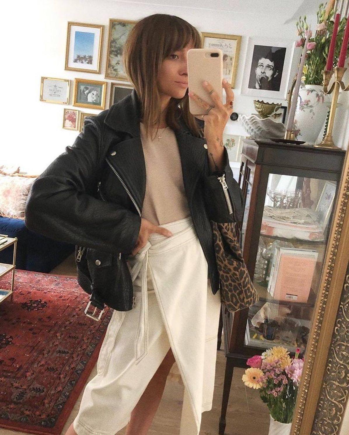 페이크 가죽템 꺼낼 준비?!👌🖤 이미지