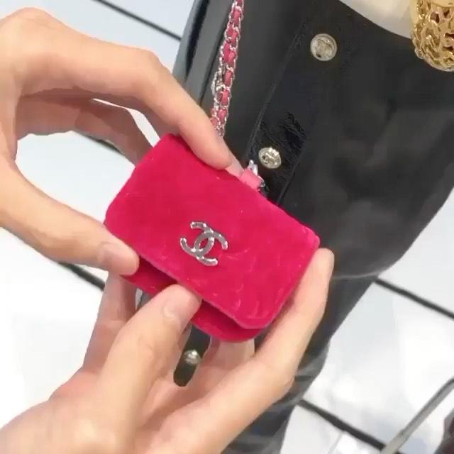 샤넬 핑크 에어팟케이스💖예뻐! 이미지