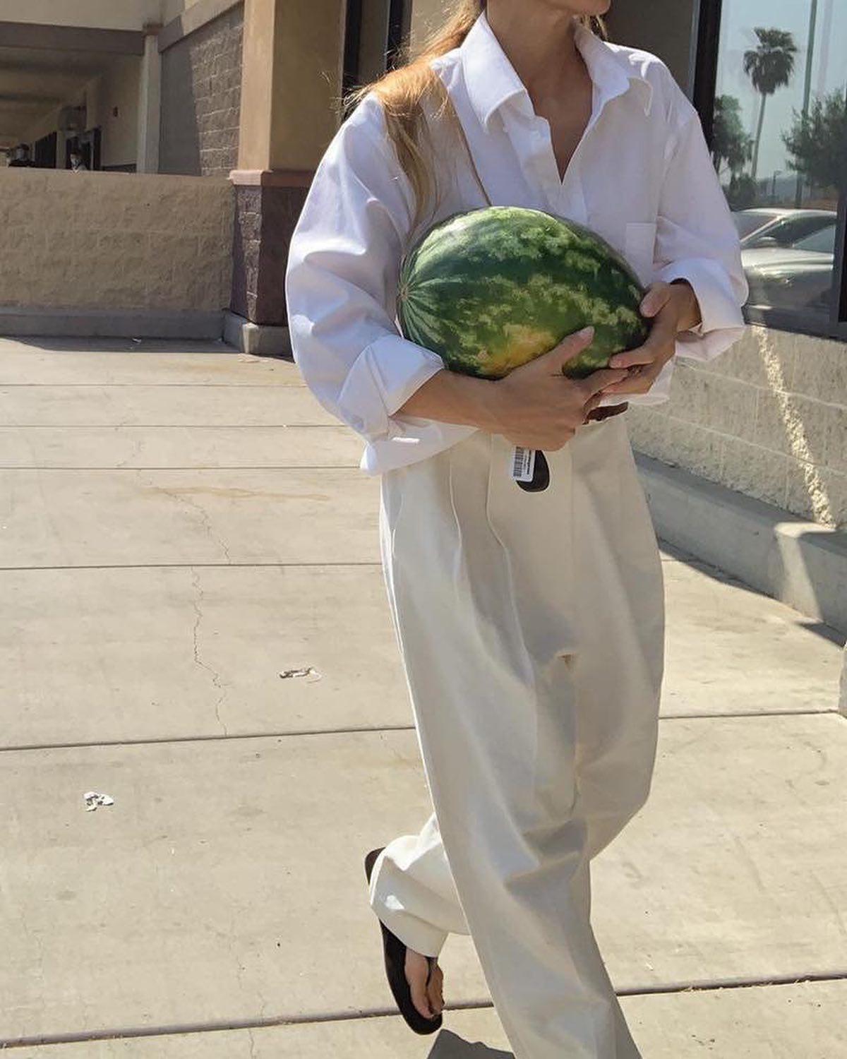 헤어나올 수 없는 투턱 핏💕💘 이미지