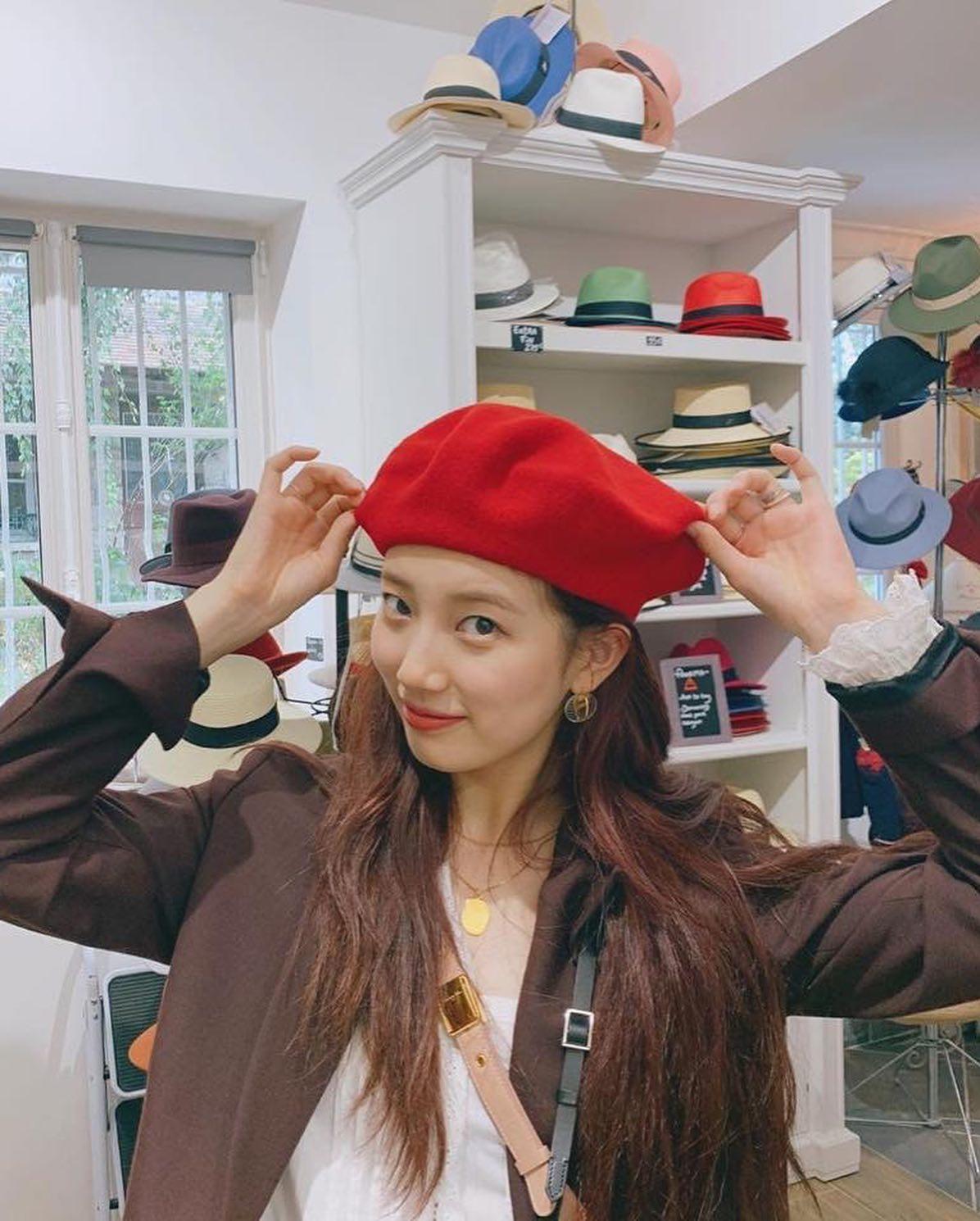베레모의 계절 준비해볼까🌹🐿 이미지"
