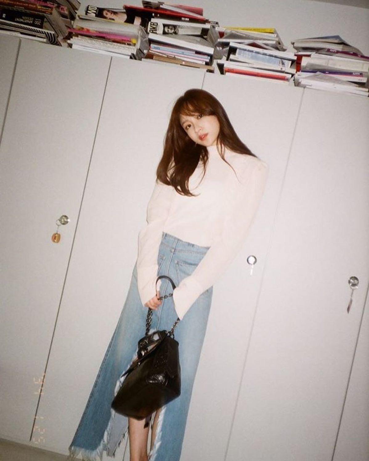 하니의 미니멀한 패션코드✨ 이미지