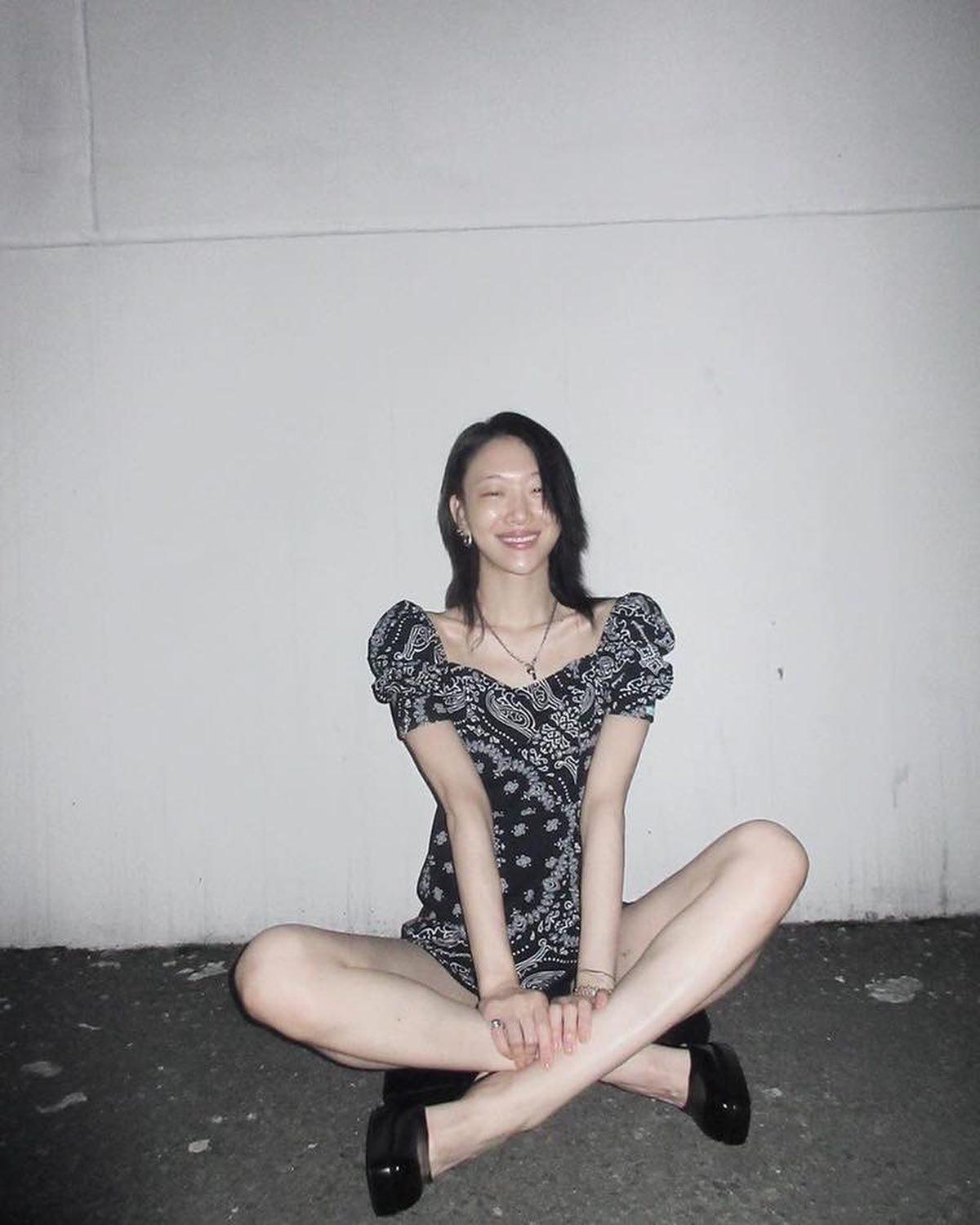 블랙이 사람이라면 소라언니,,🖤 이미지