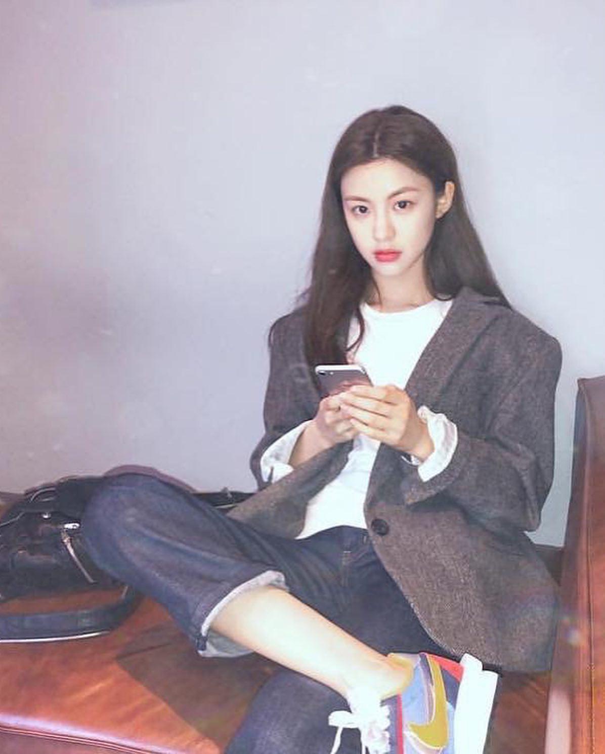 더워도 긴머리를 포기 못해‼️ 이미지