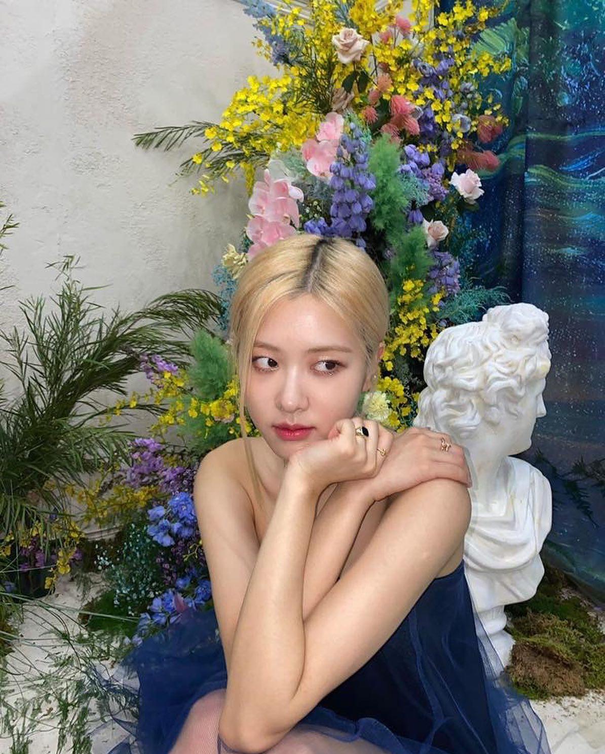 뿌리 흑발로 자라기 금지❌💛 이미지2