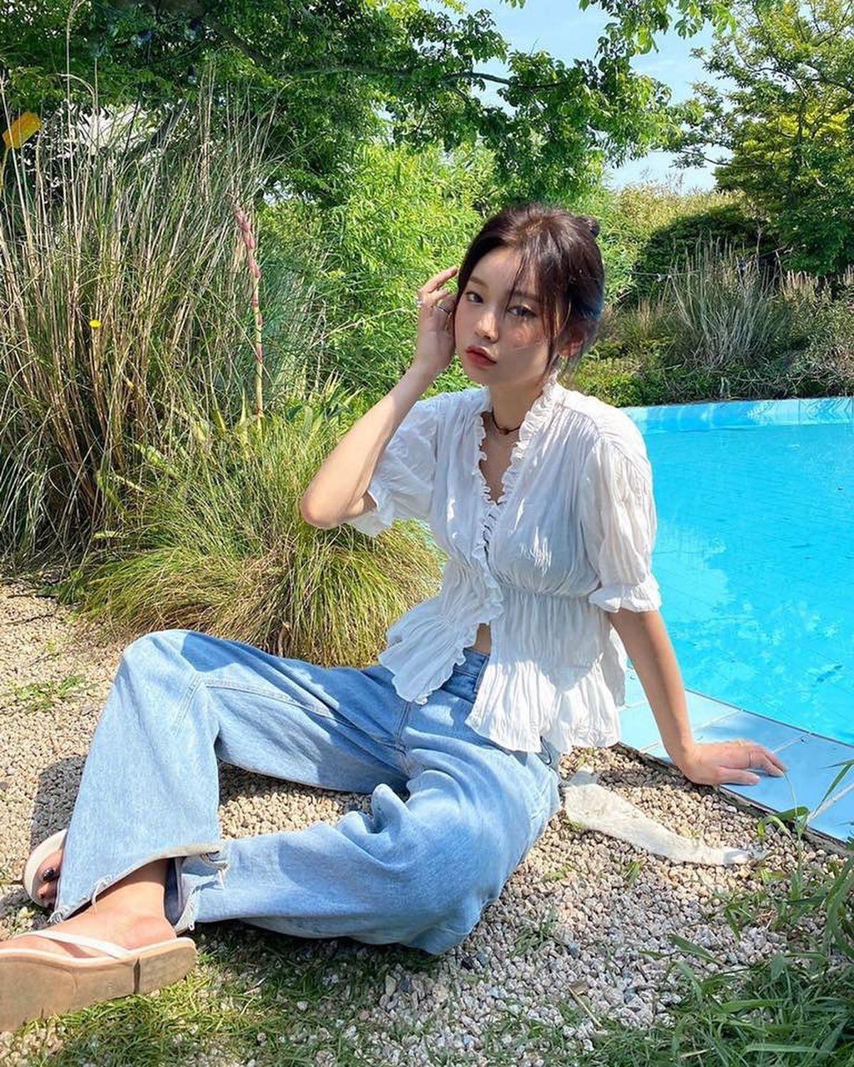 화이트+데님 코디 @참고🤍💙 이미지2