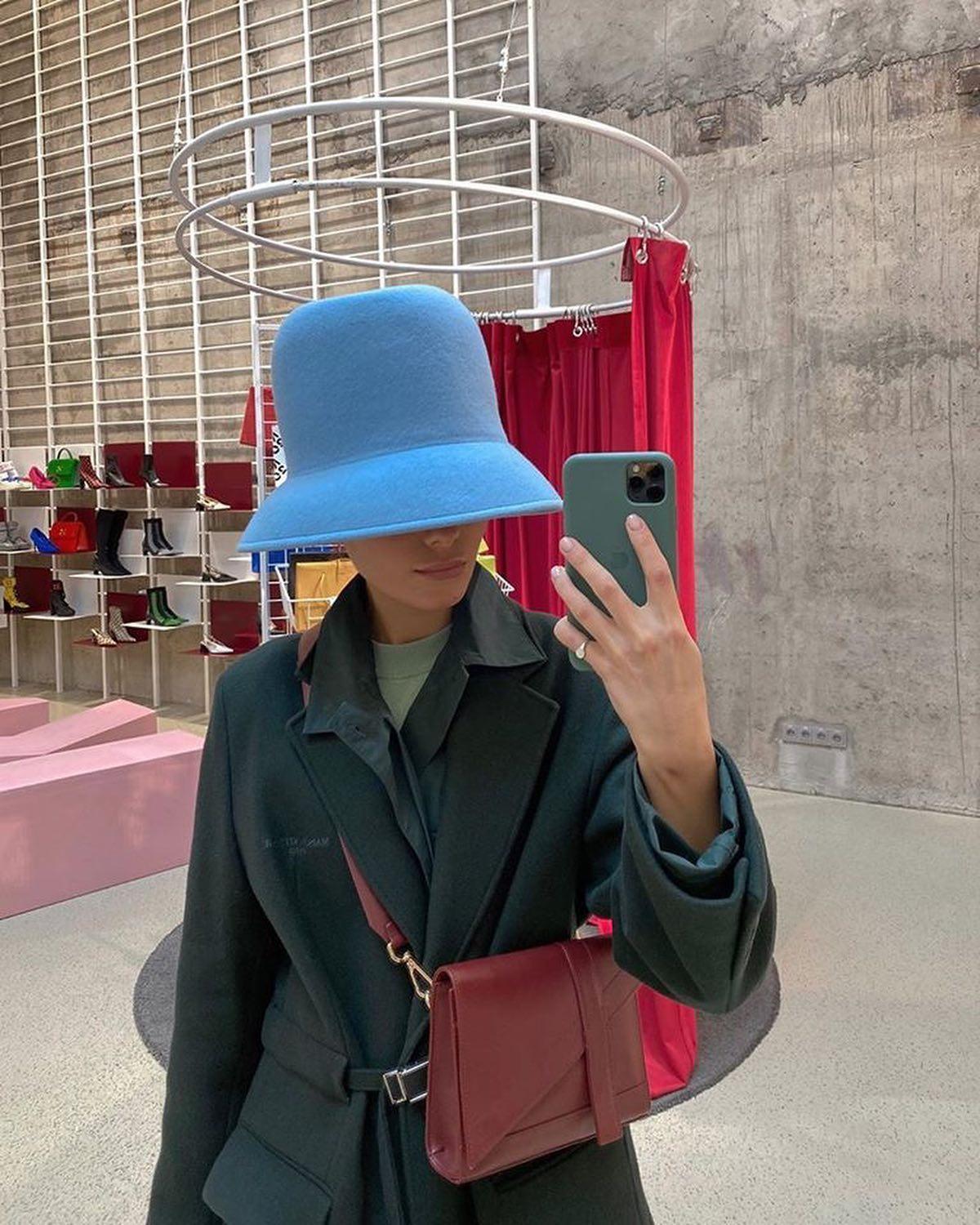 이번 니나리치 모자 소장각 👒 이미지