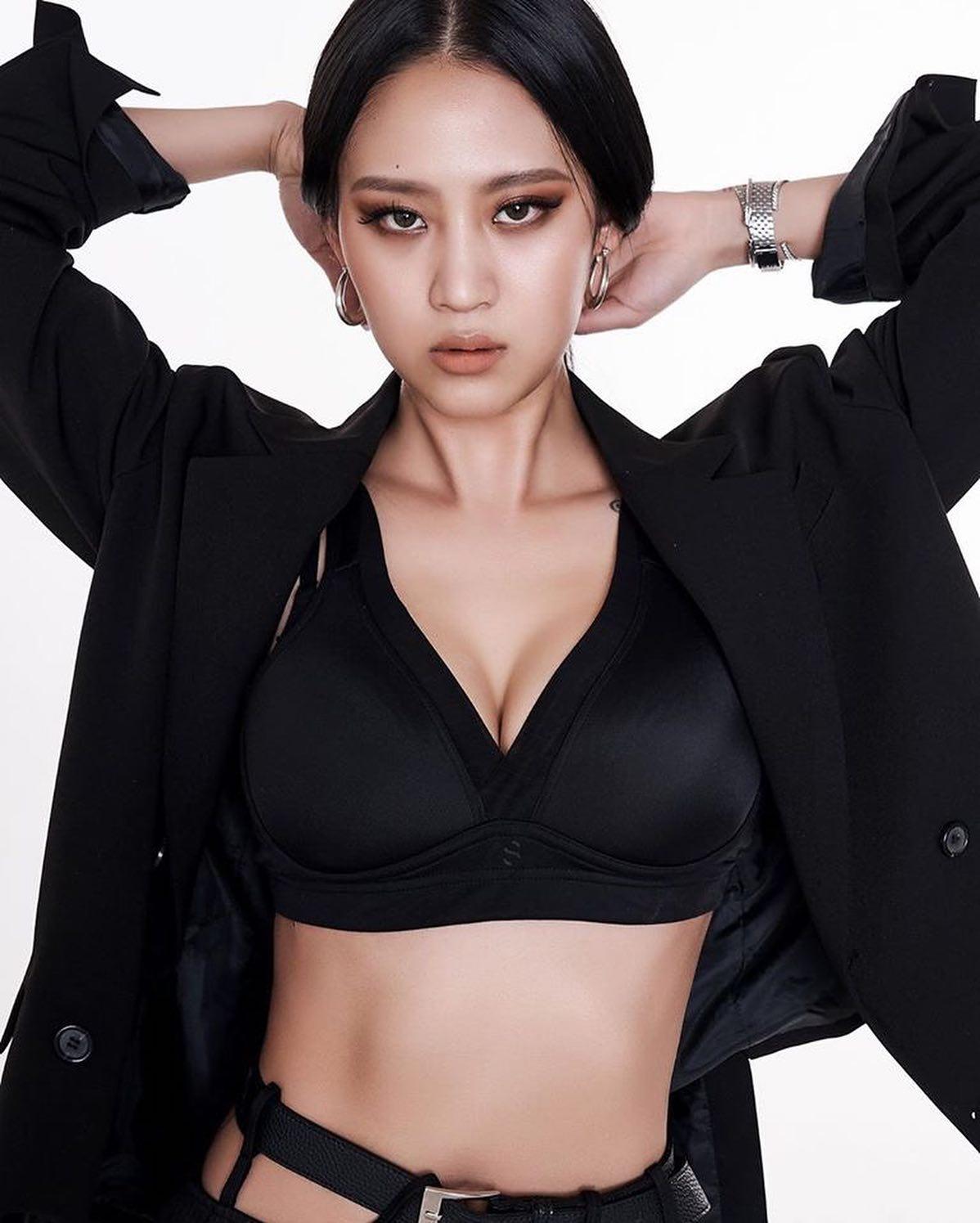 쎈언니 나다의 감춰진 분위기🖤 이미지6