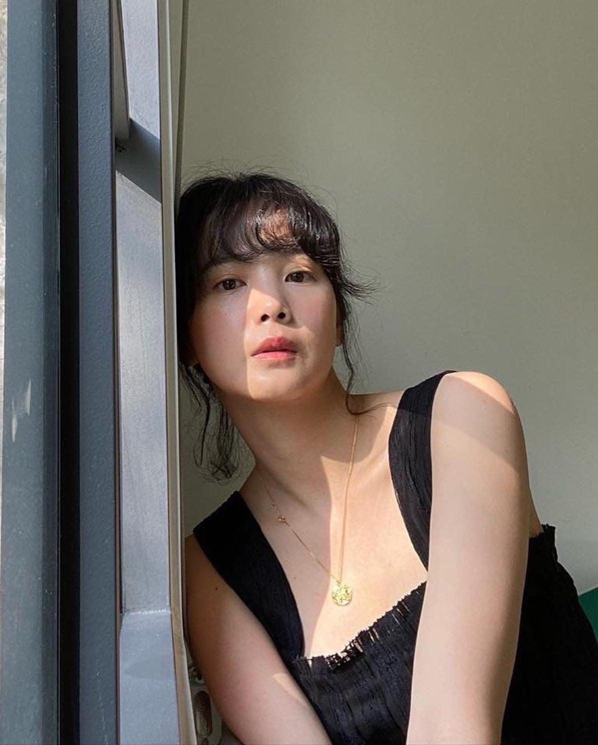 뷔스티에 하나 입기 좋은 날씨☀️ 이미지