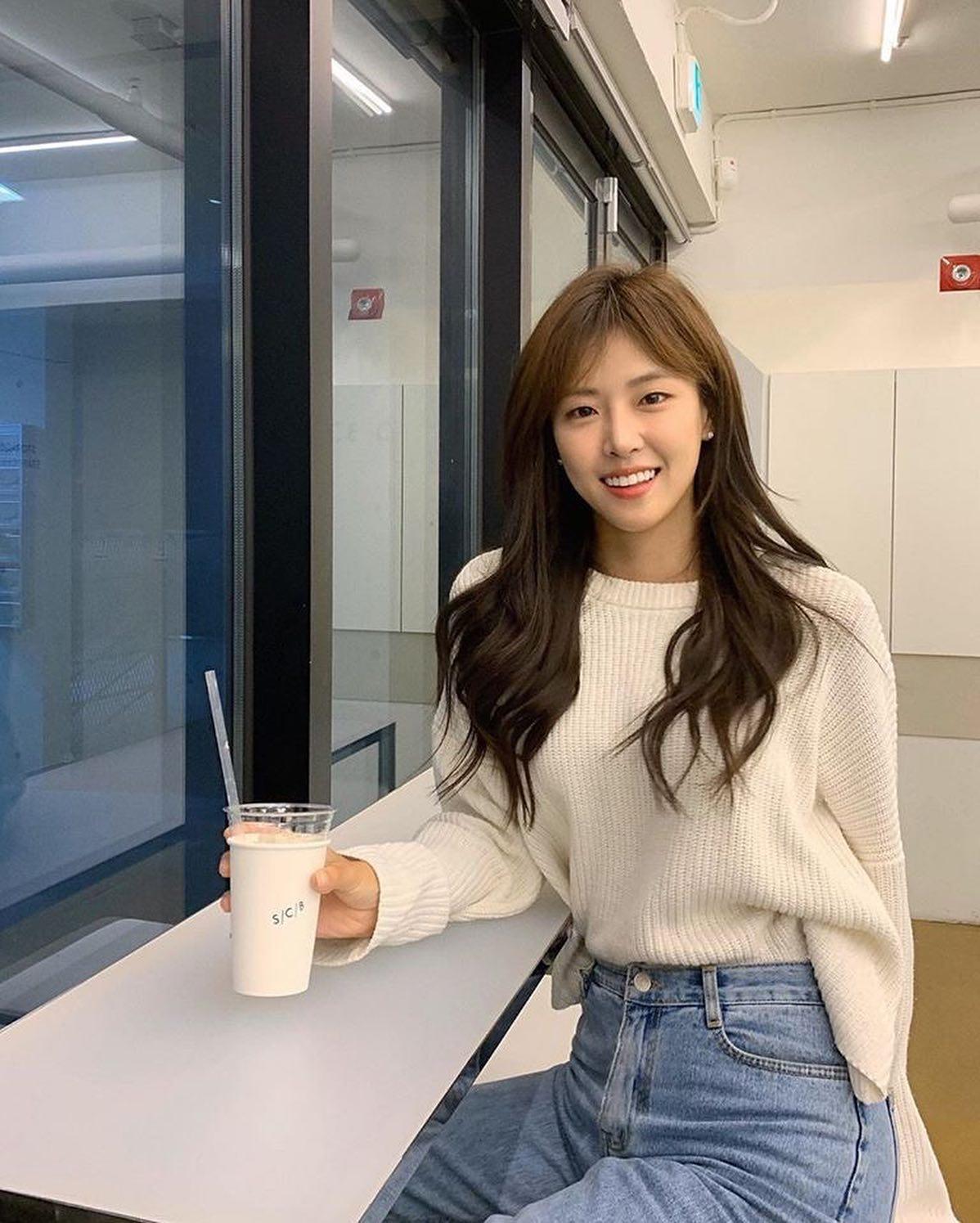 무더위에도 빛나는 룩💛배다빈 이미지3