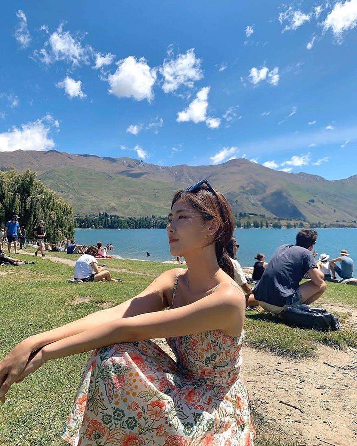 무더위에도 빛나는 룩💛배다빈 이미지5