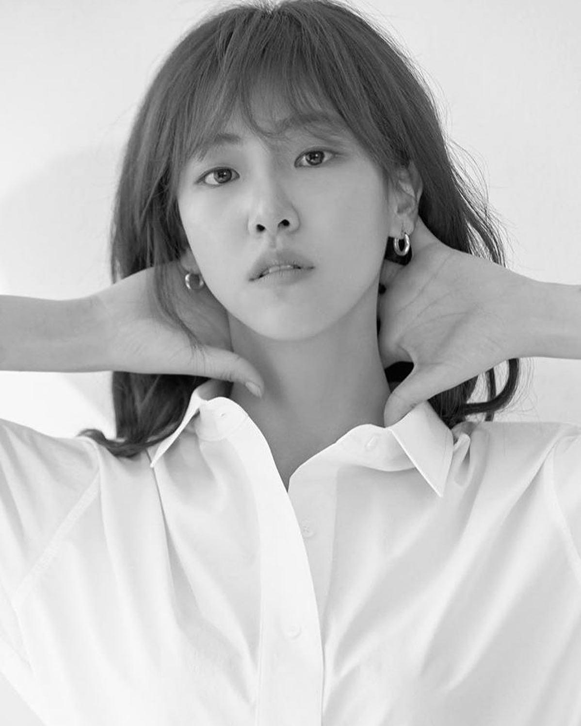 무더위에도 빛나는 룩💛배다빈 이미지10