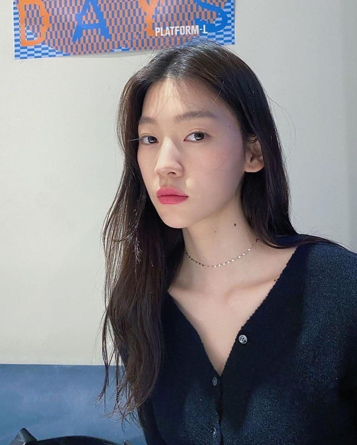 모델 청솔의 청순한 스타일링🔵 이미지9