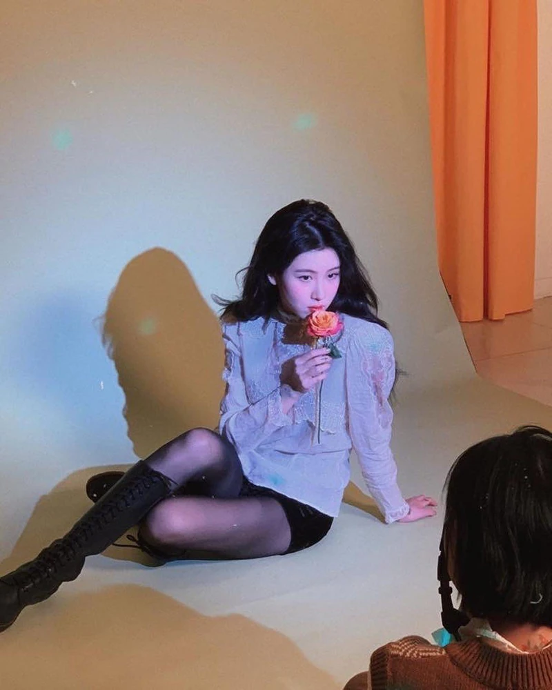 음색깡패 백예린 러블리룩🎙💕 이미지1