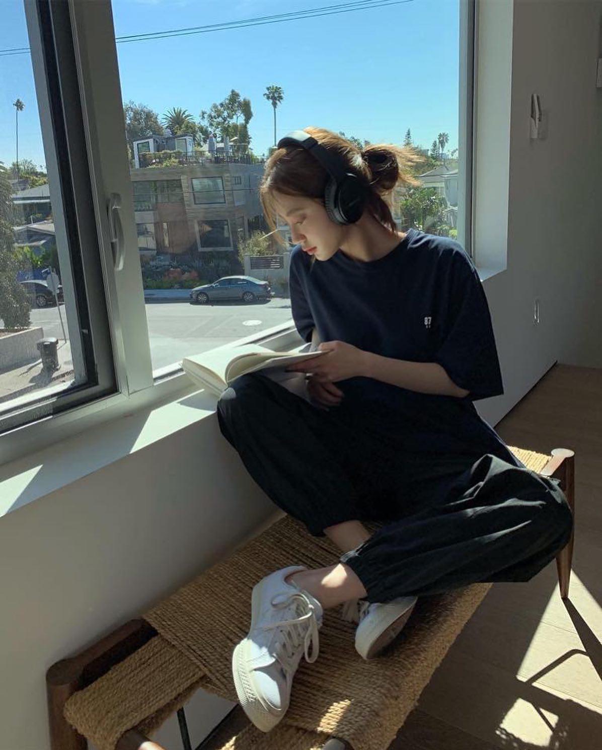 햇빛 다 흡수하기 패션🌞🖤 이미지