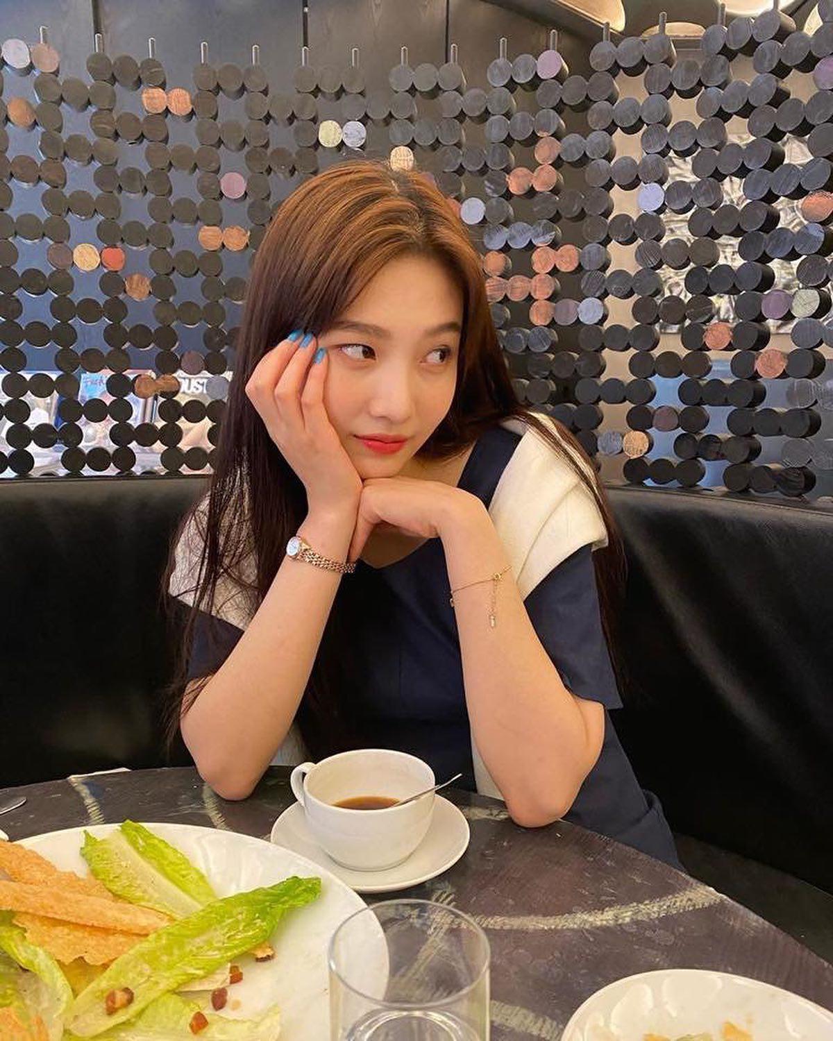 지금두 무심한듯 툭 걸치기☀️ 이미지