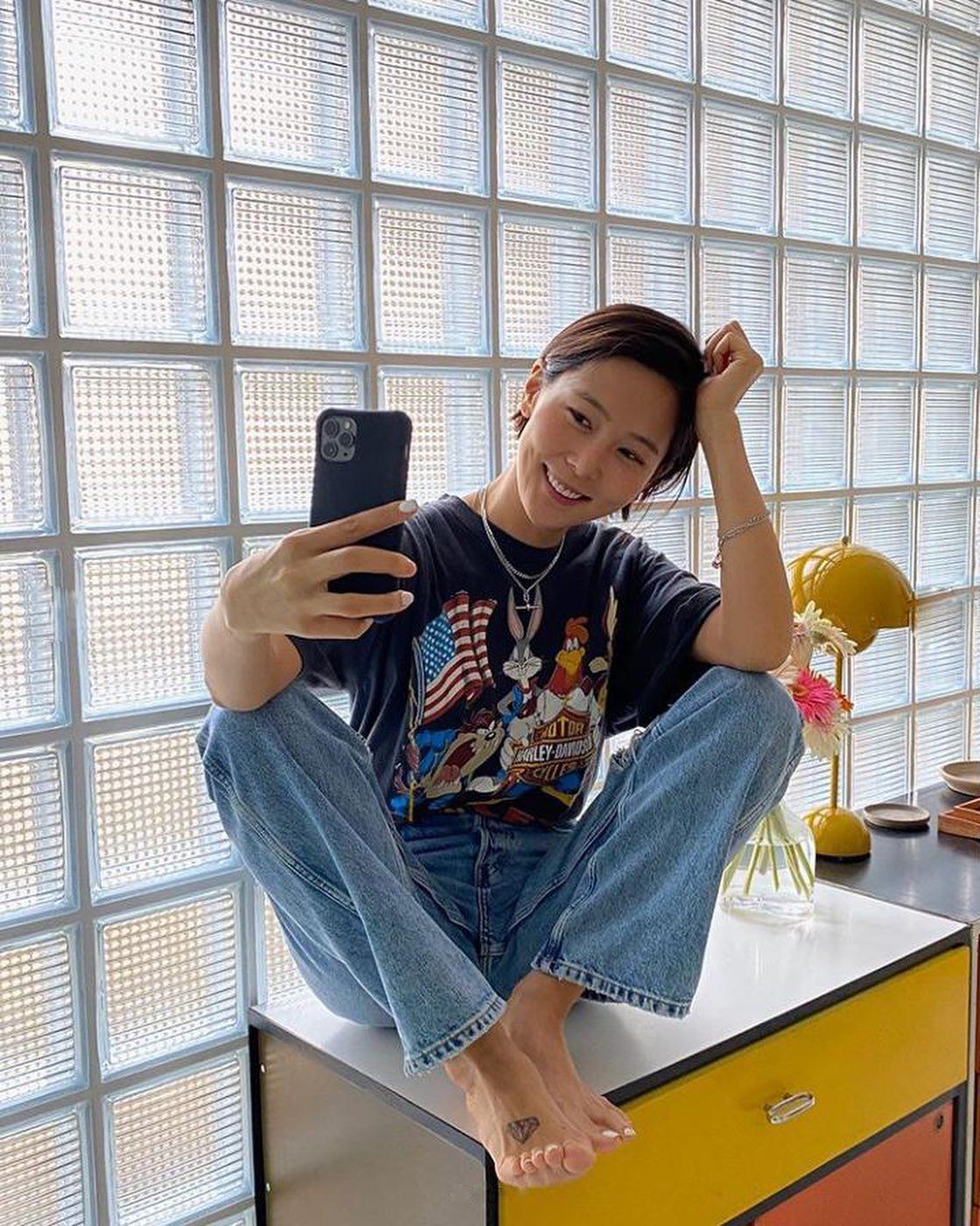 집콕룩에는 까리한 티셔츠💙 이미지