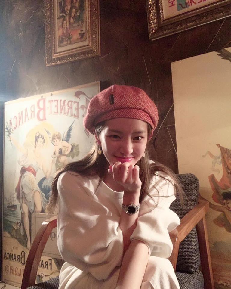 여름에도 베레모 포기못해🧑‍🎨 이미지