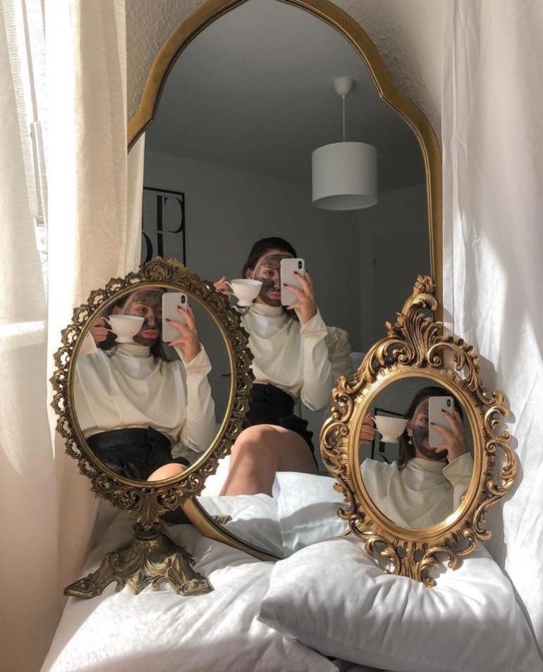 요즘 거울셀카 찍는 법🤳🥴 이미지2