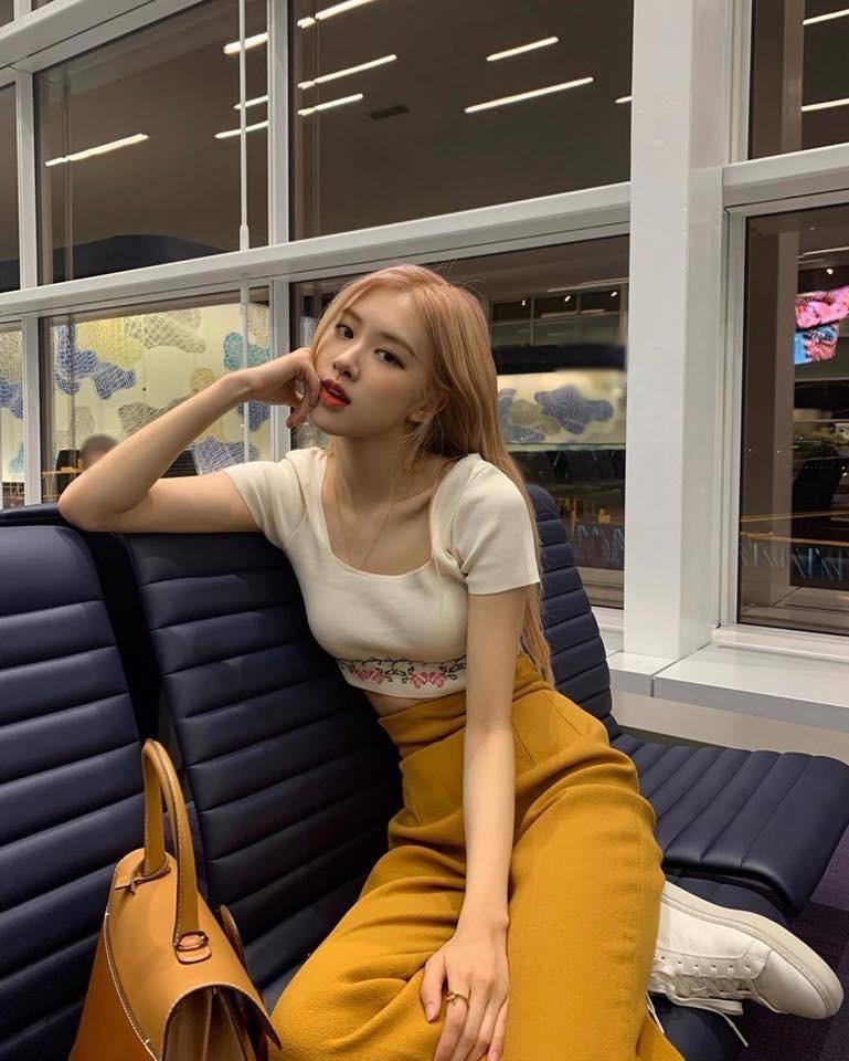 산뜻한 바지로 컬러 포인트🍑 이미지