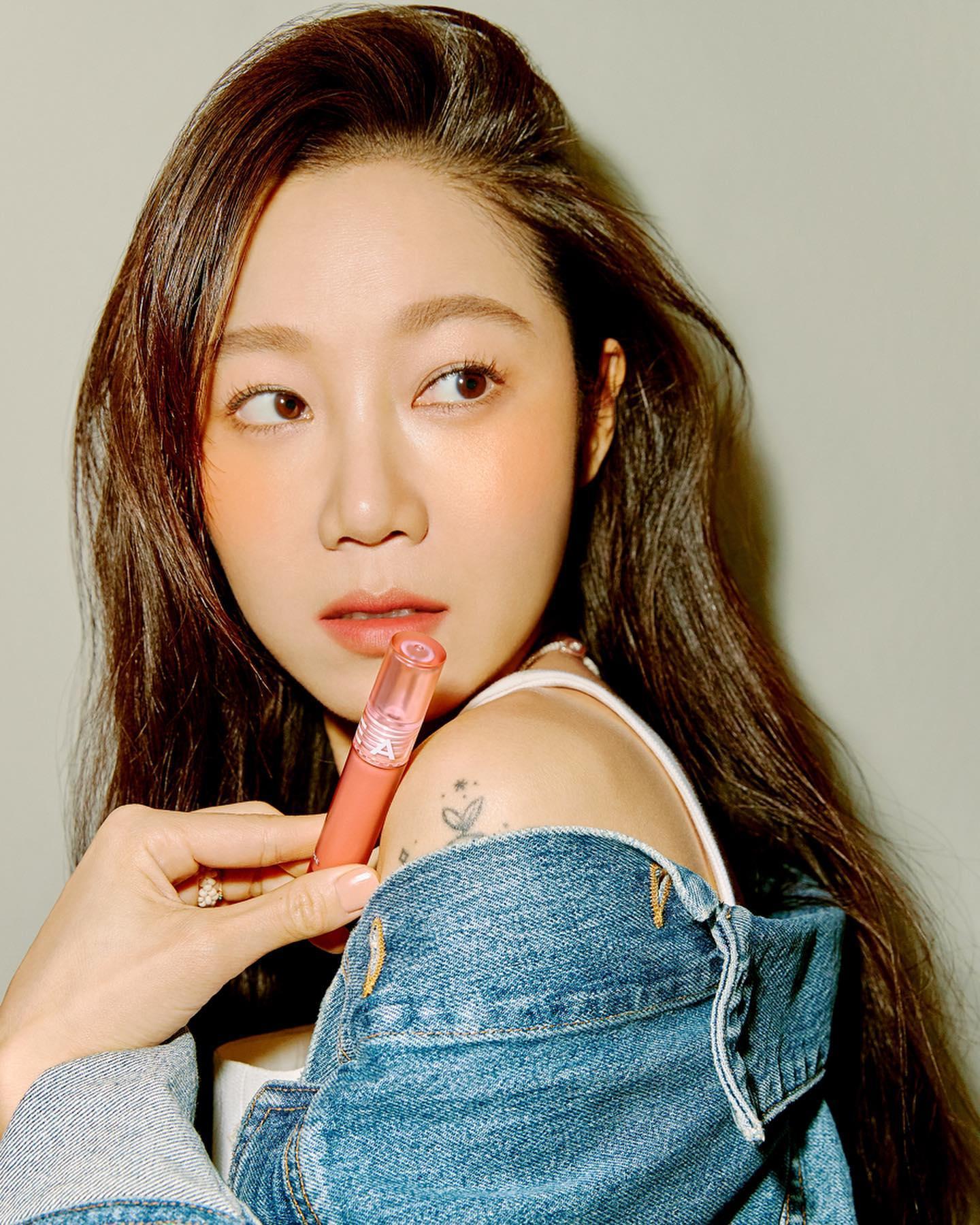 어뮤즈 x 공효진💖
공블리의 어뮤즈 소크치 누디쉬 컬렉션 @해볼까?! 이미지9