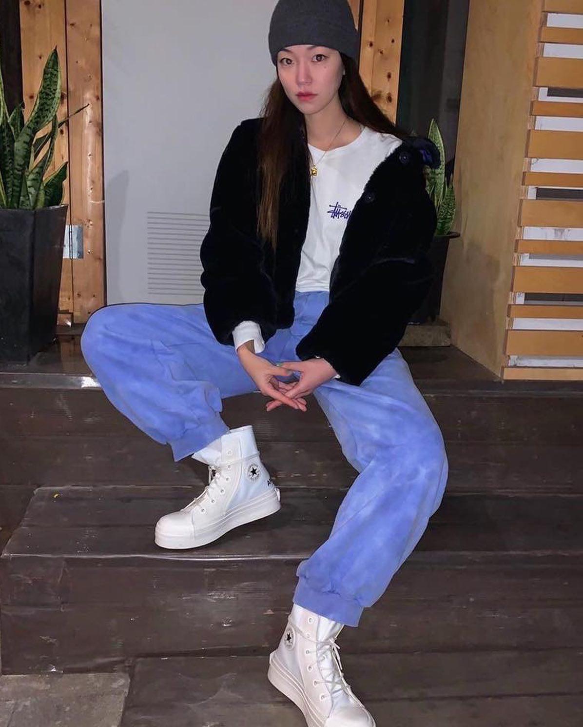 어떤 룩에나 컨버스가 찰떡 🐶 이미지1