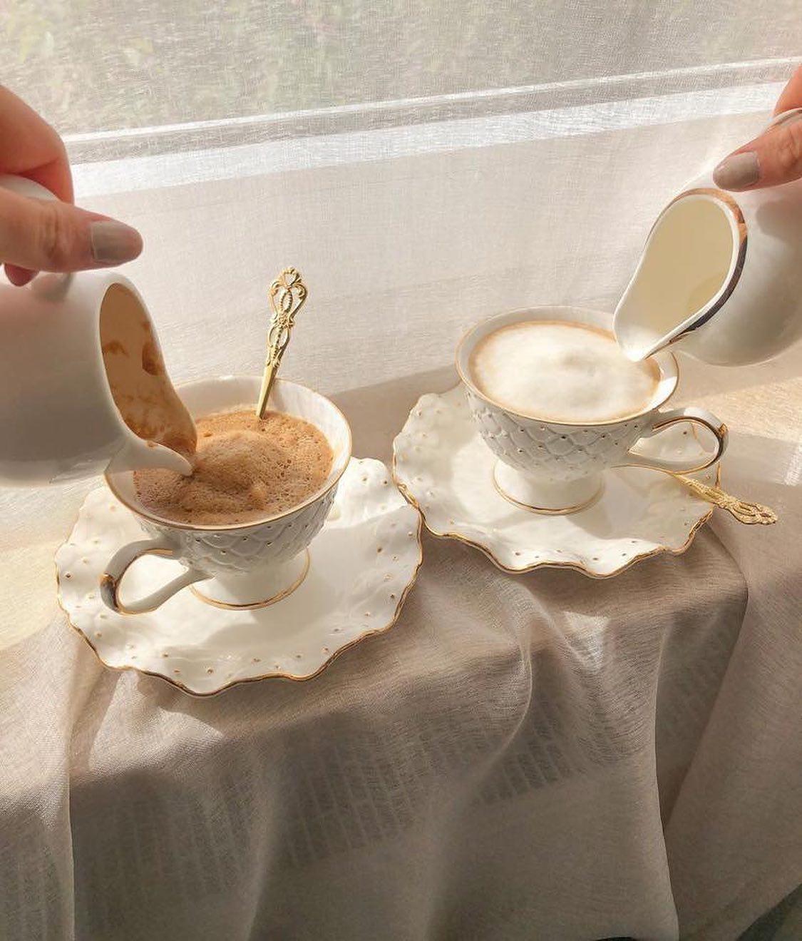 예쁜잔에 달달구리 @한잔?☕️ 이미지