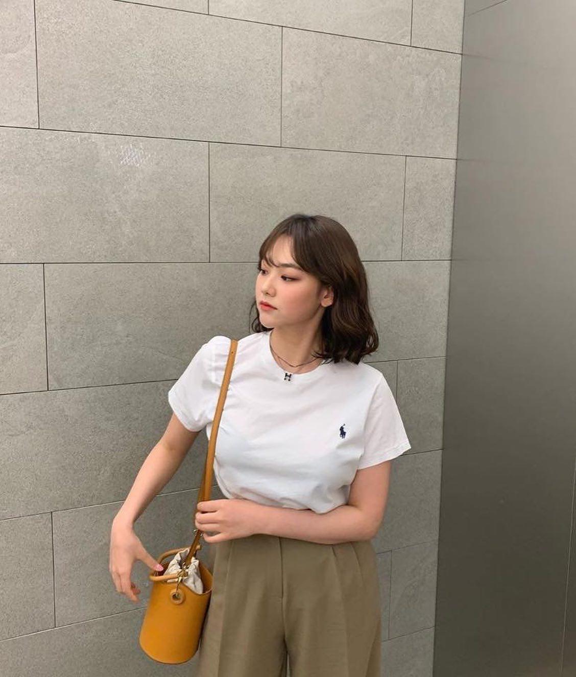 깔끔 청순 흰티코디🤍 이미지