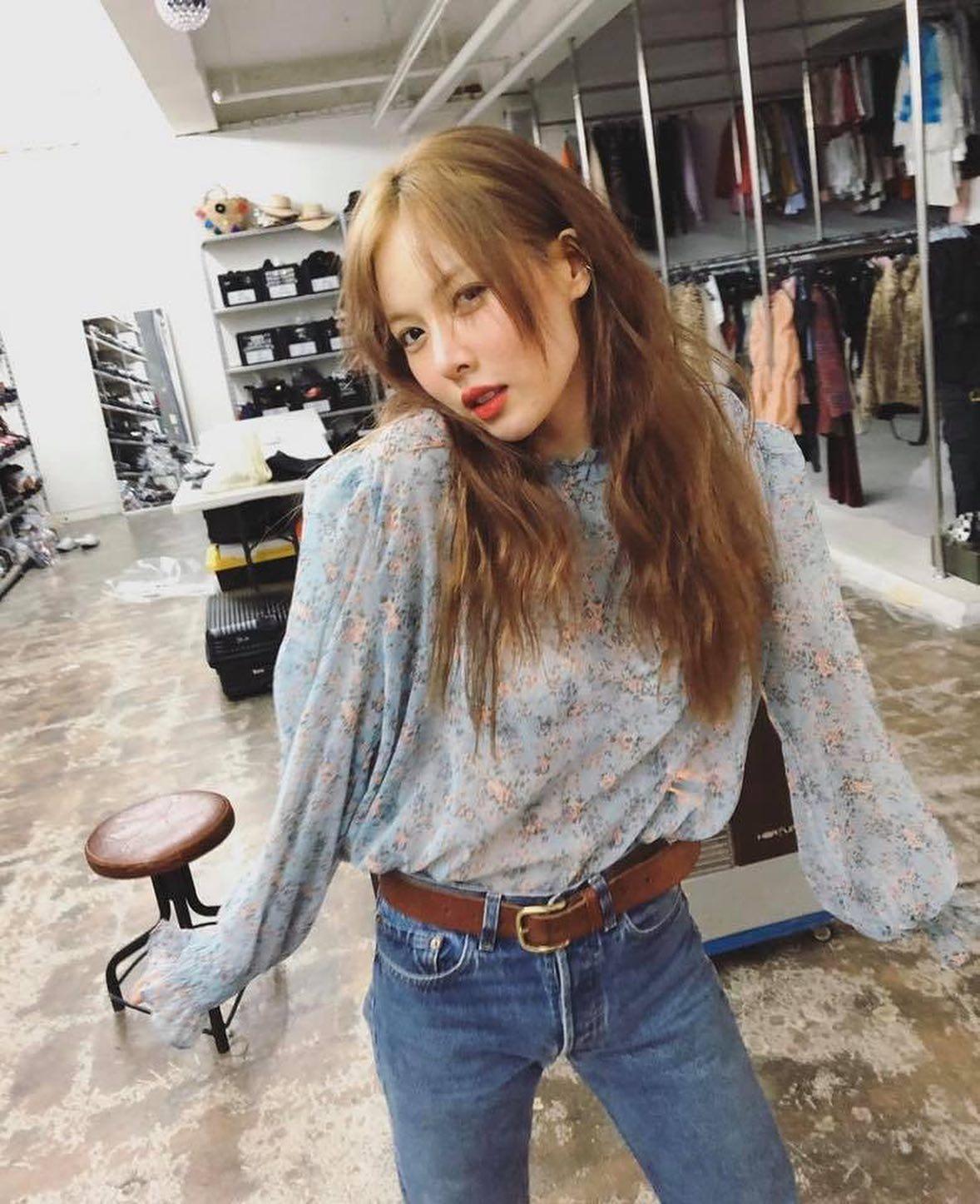 봄바람 불 땐 블라우스💐 이미지
