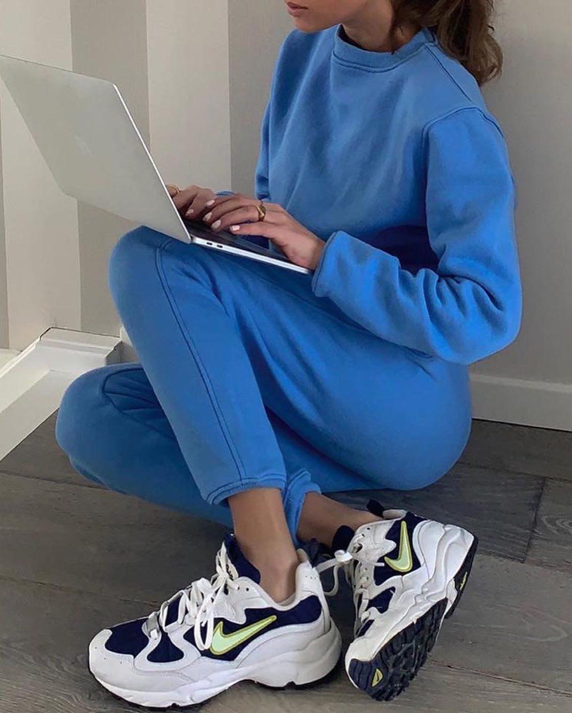 재택 근무 하고픈💙🏃🏻‍♀️꾸안꾸 이미지