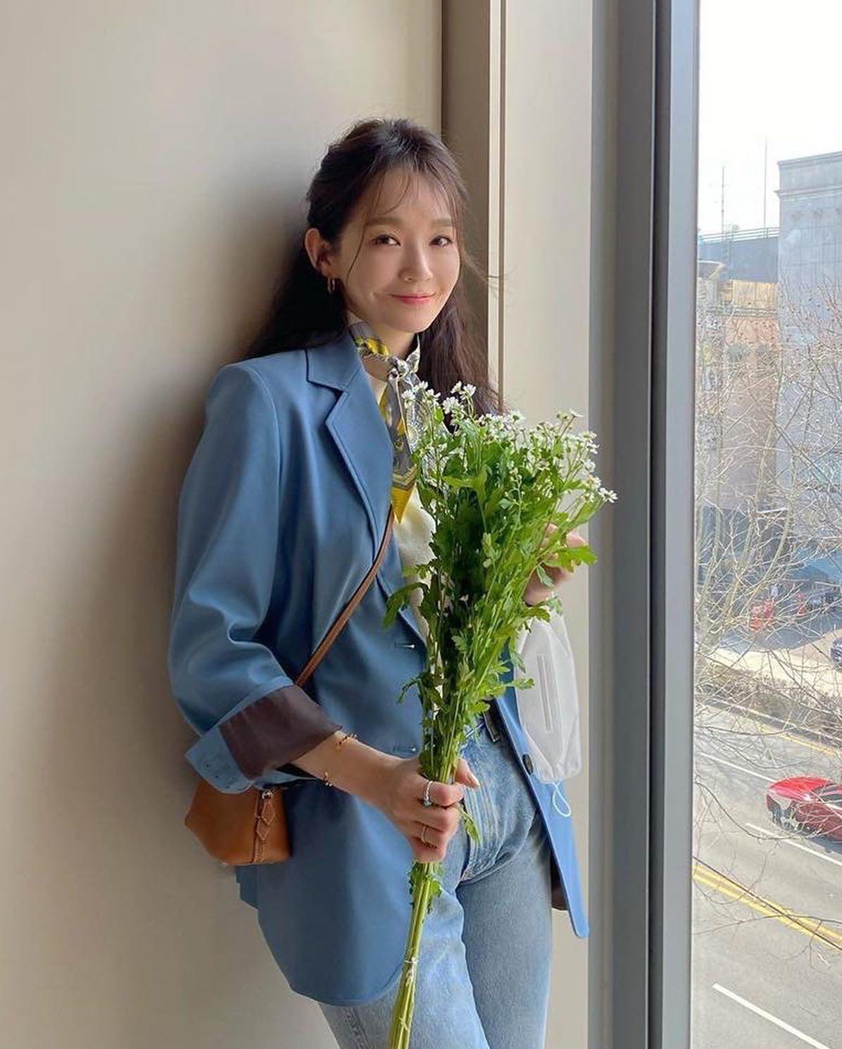 블레이져로 깔끔하게 🤵🏻💛 이미지