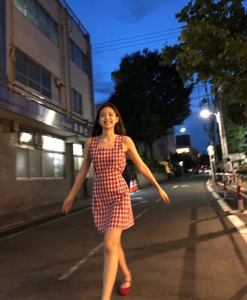 따뜻한 날엔 예쁜 미니원피스 📸 이미지1