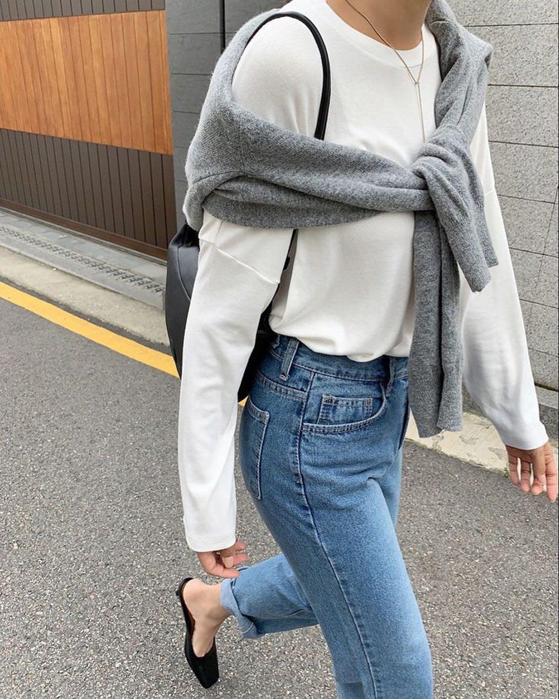 가디건 쓱 묶어주기👊🏻‼️ 이미지