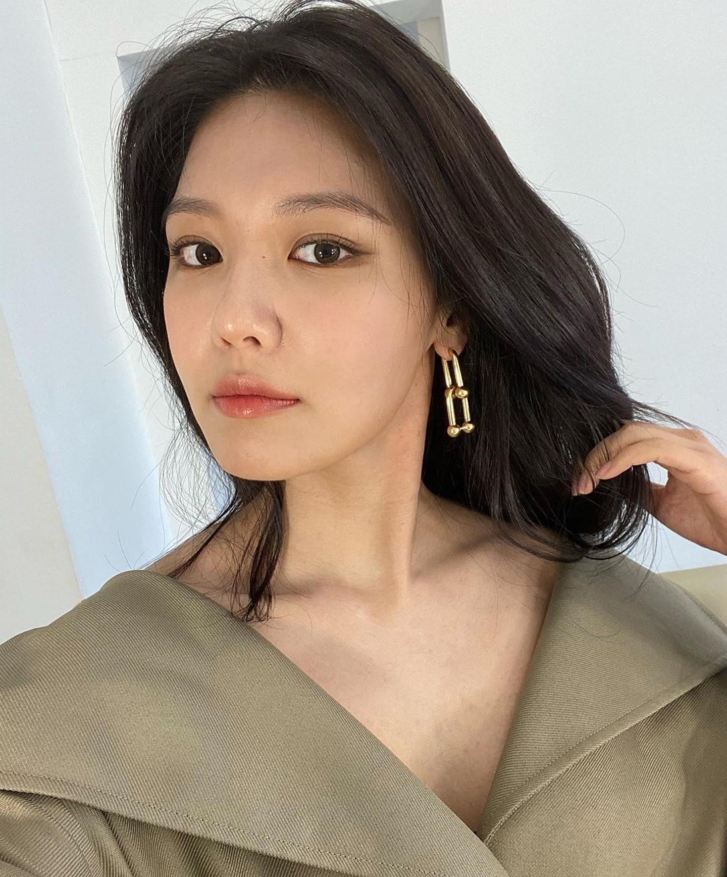 소녀에서 숙녀로 🙊 최수영 ✨ 이미지