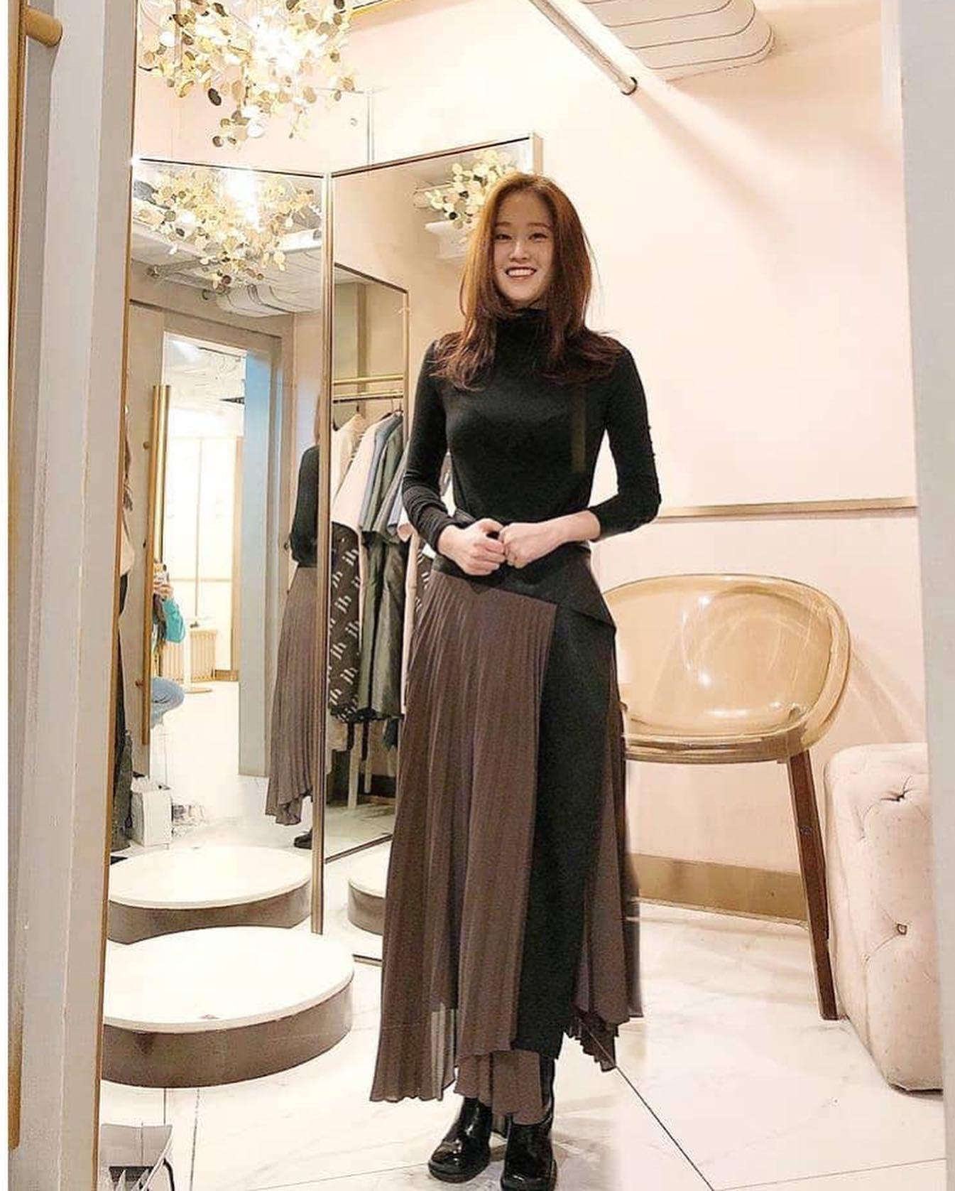 남다른 분위기의 배우 전종서🔥 이미지3