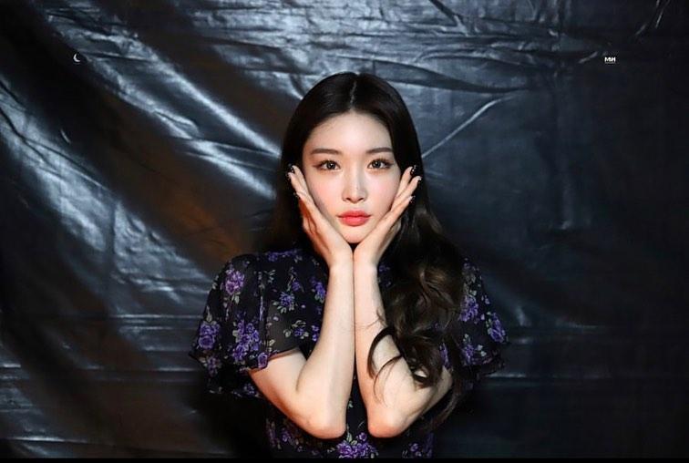 신곡으로 돌아온 청하미모💙 이미지1