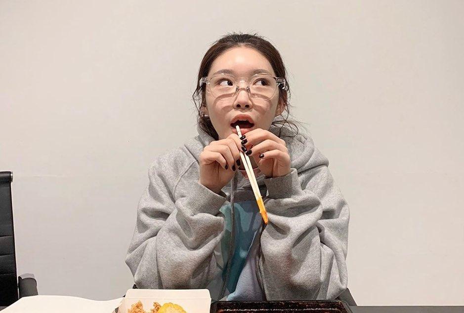 신곡으로 돌아온 청하미모💙 이미지3