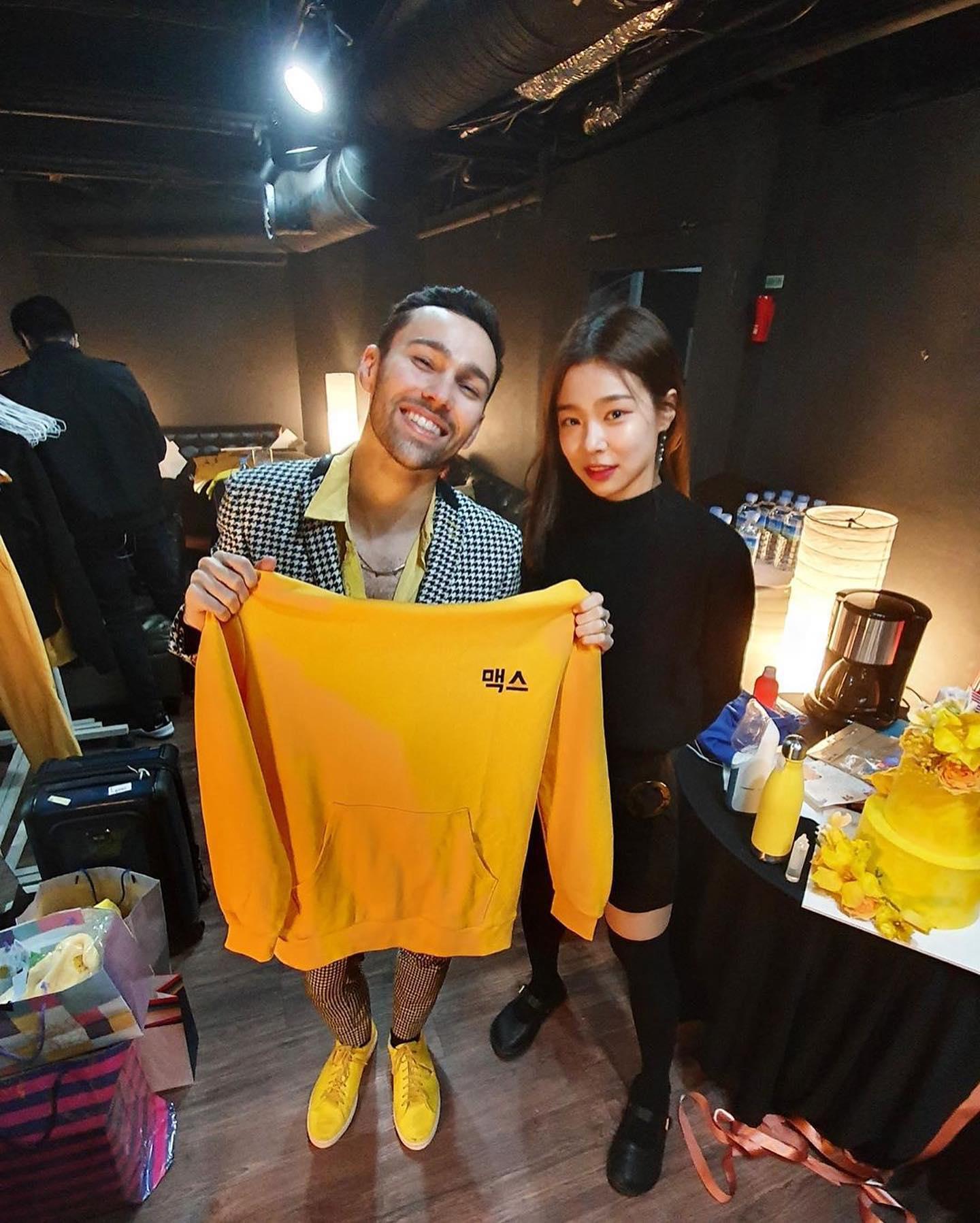 대세 싱어송라이터 미스피츠👀 이미지3