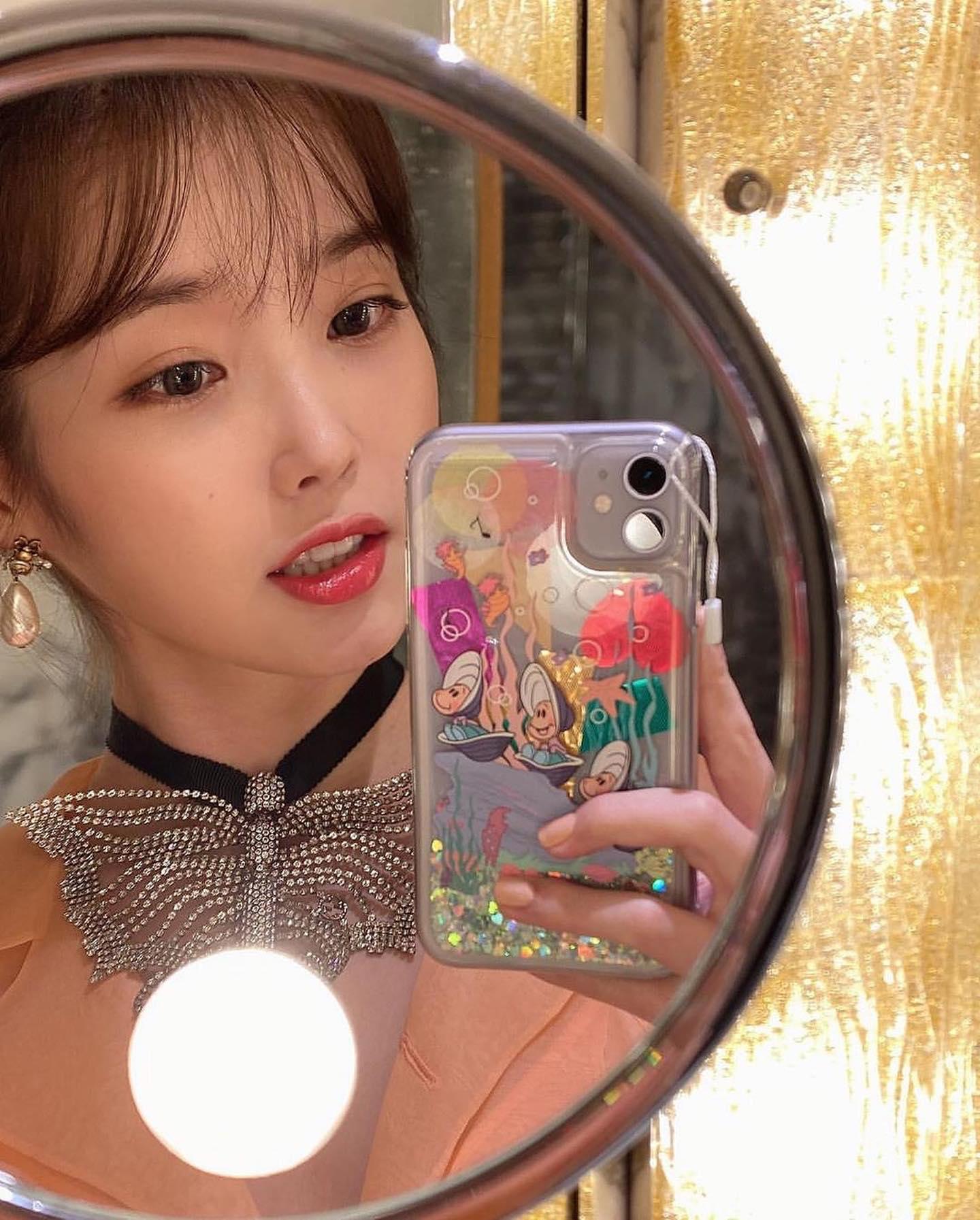 구찌 패션쇼 다녀온 아이유💝 이미지