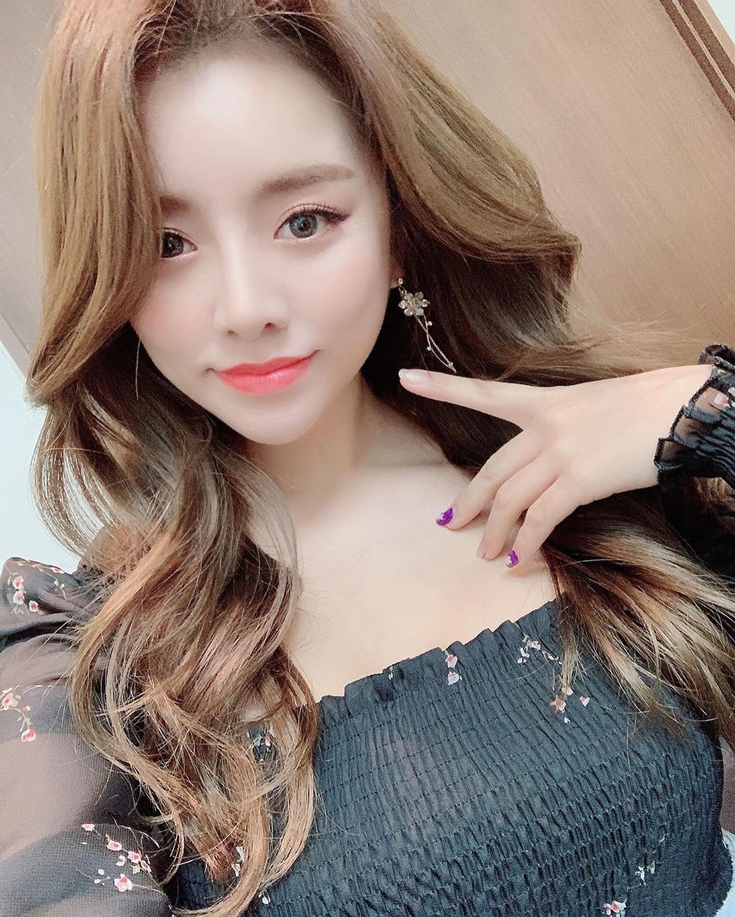 요즘 매력적 군통령🐸💕설하윤 이미지7