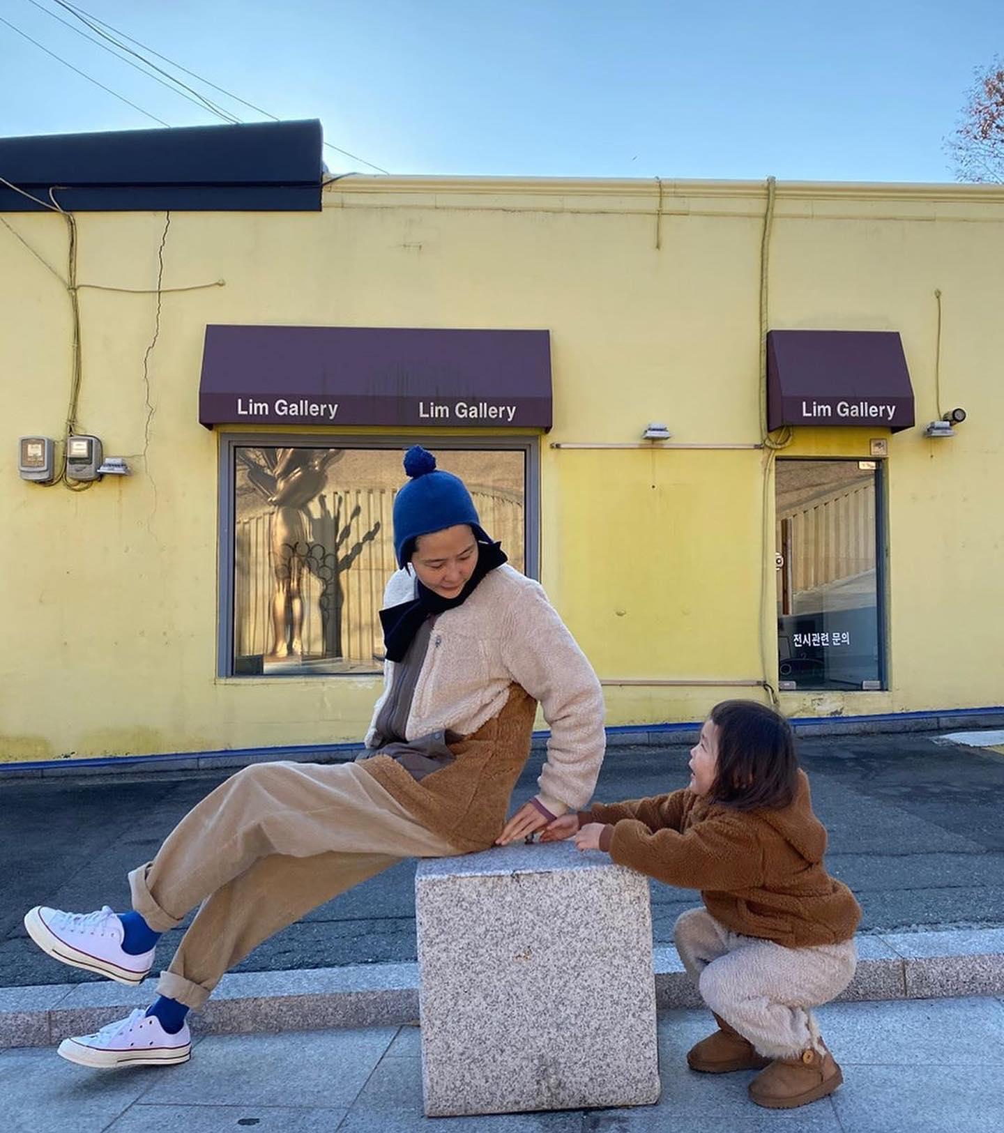 양털 장인🐑💛김나영 일상룩 이미지4